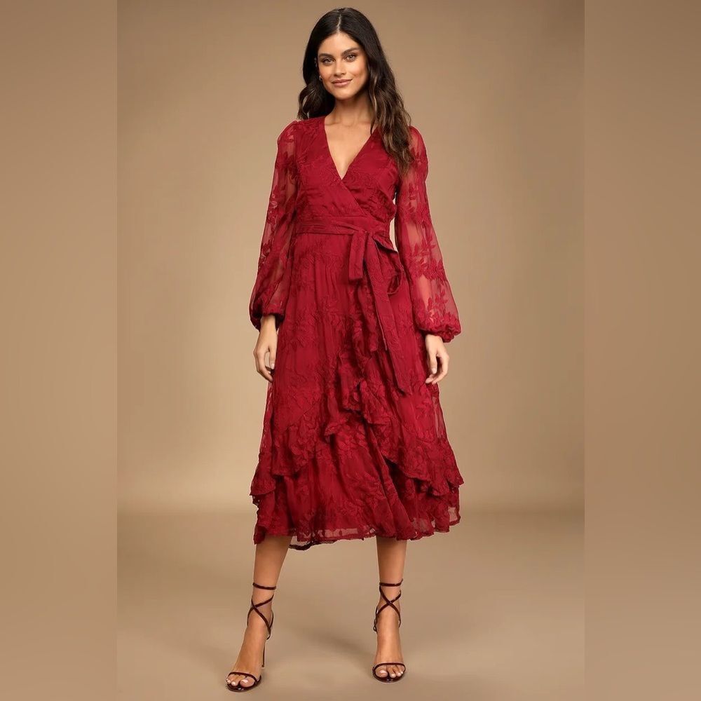 NWT Spectacular Feeling Burgundy Embroidered Faux
Wrap Midi Dress Sz XS